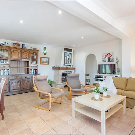 Vila Mestral By Interhome