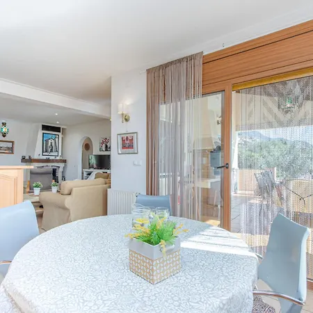Mestral By Interhome Villa